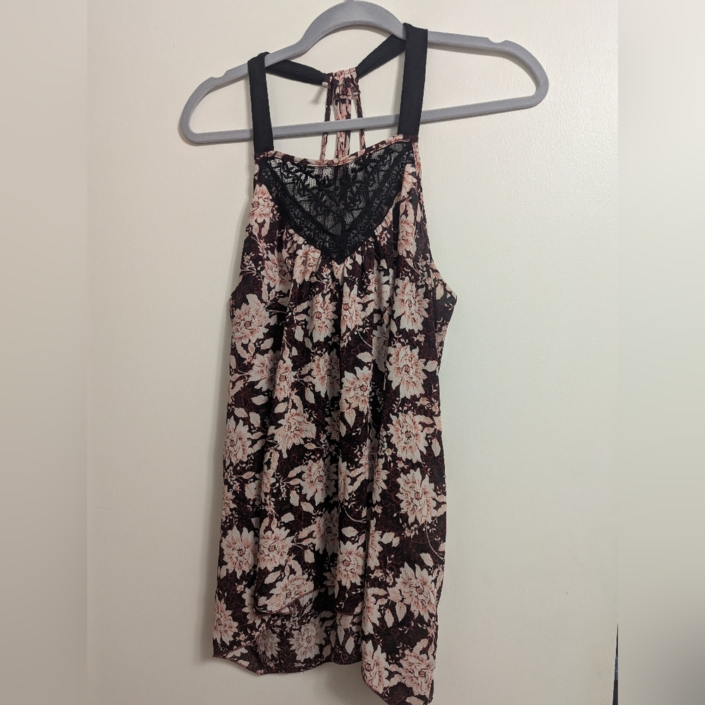 Vanity XL floral and lace tank top